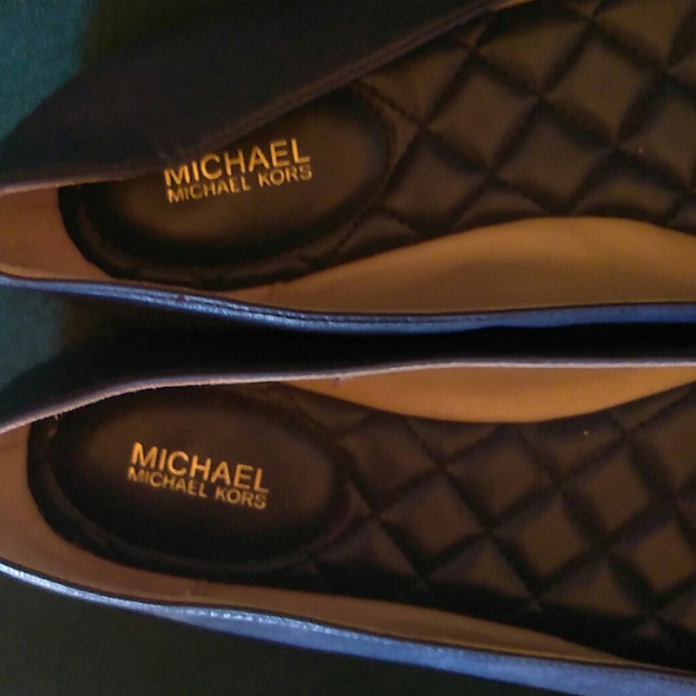 Women's shoes